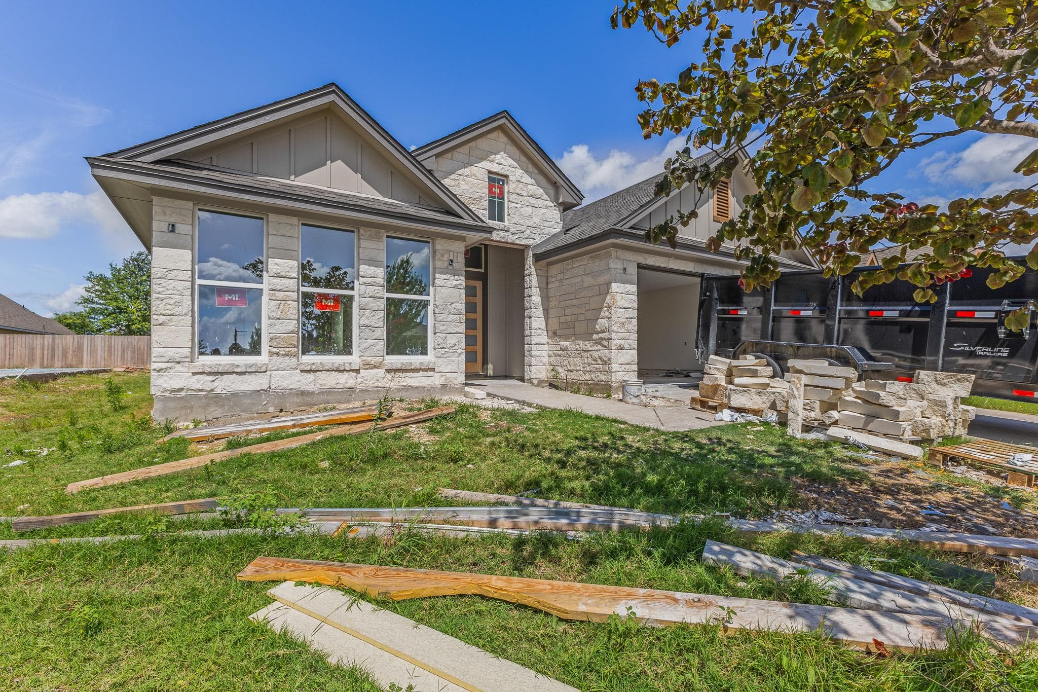 5232 Fenton LN
