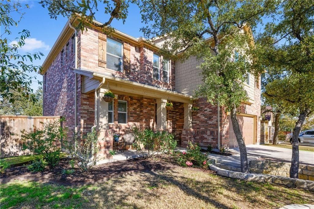 1524 Uhland DR