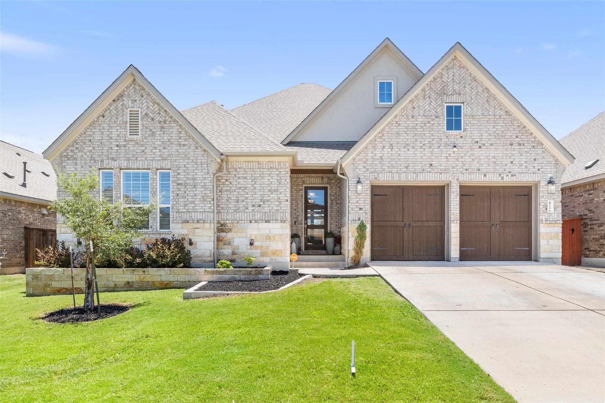 1608 Carmine DR
