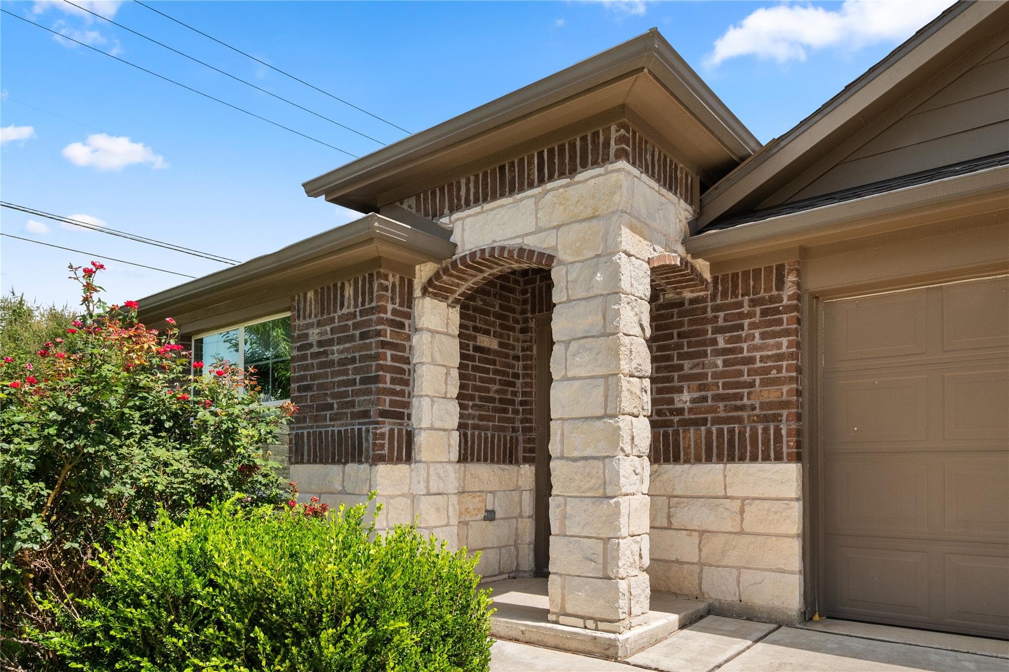 1102 Mitchell DR