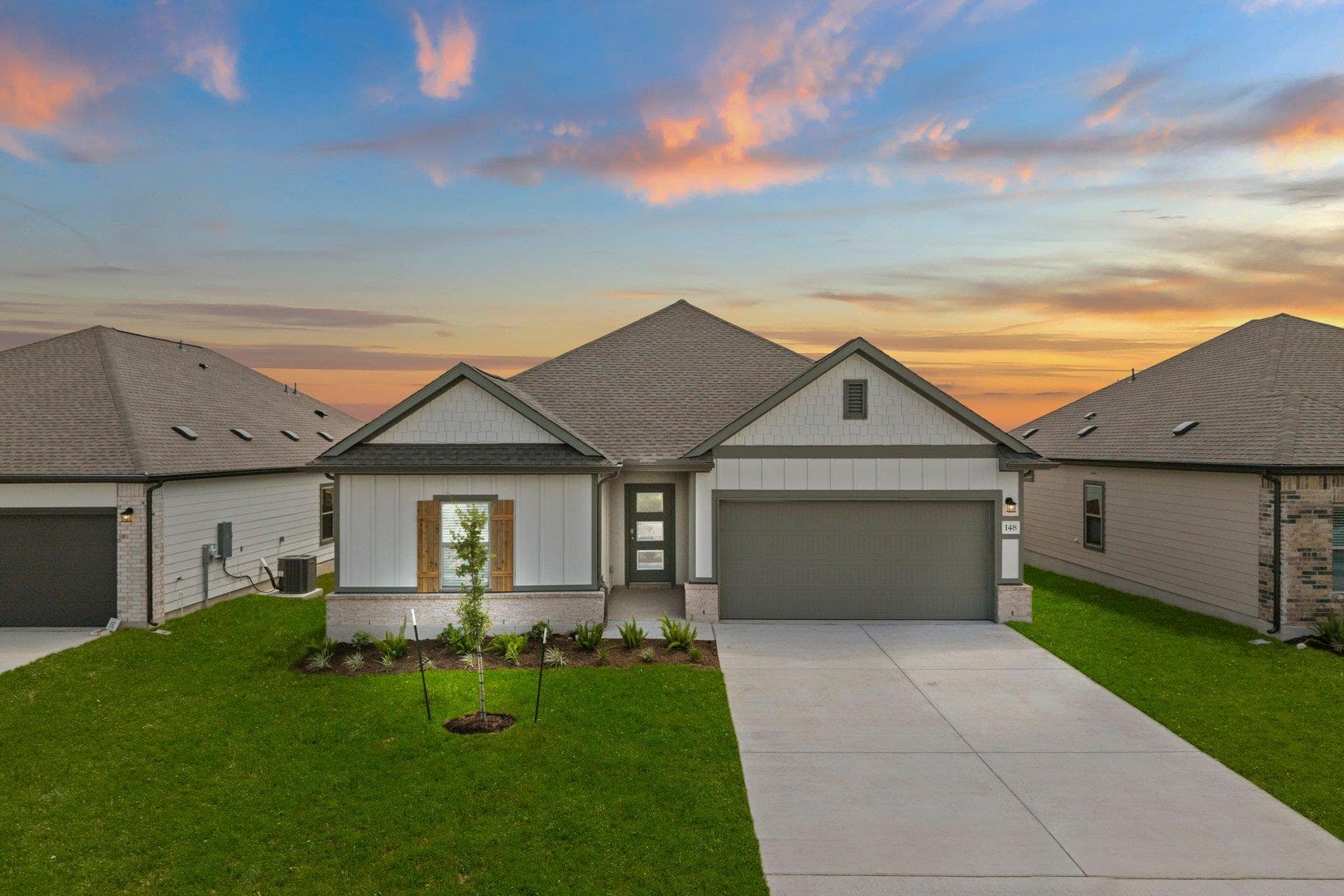 148 Wind Hill