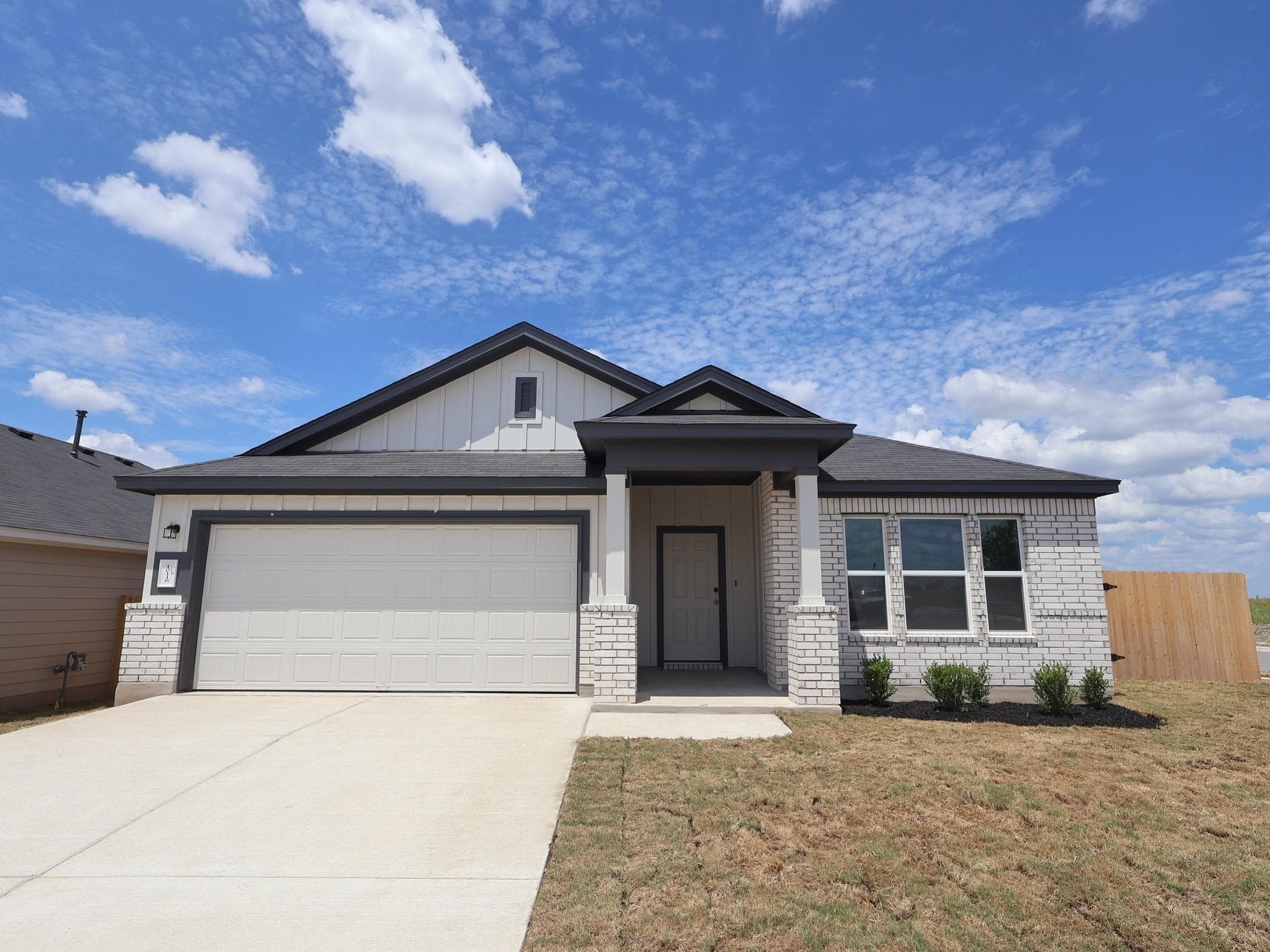 10116 Majestic Hawk WAY