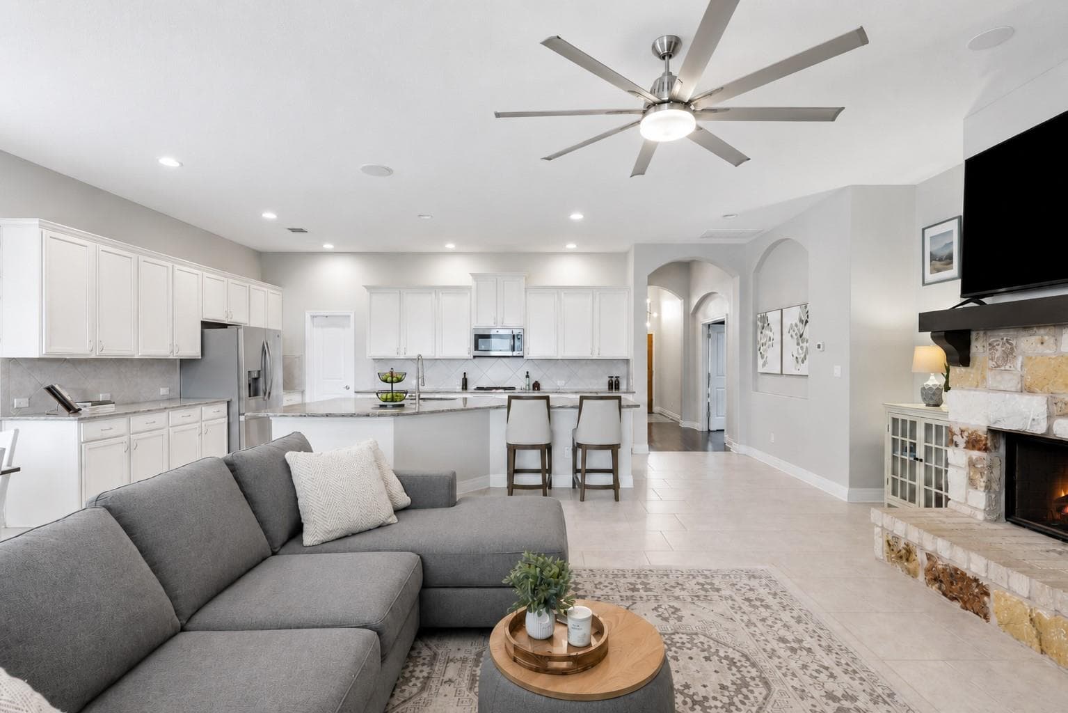 5524 Brady Bayou CV