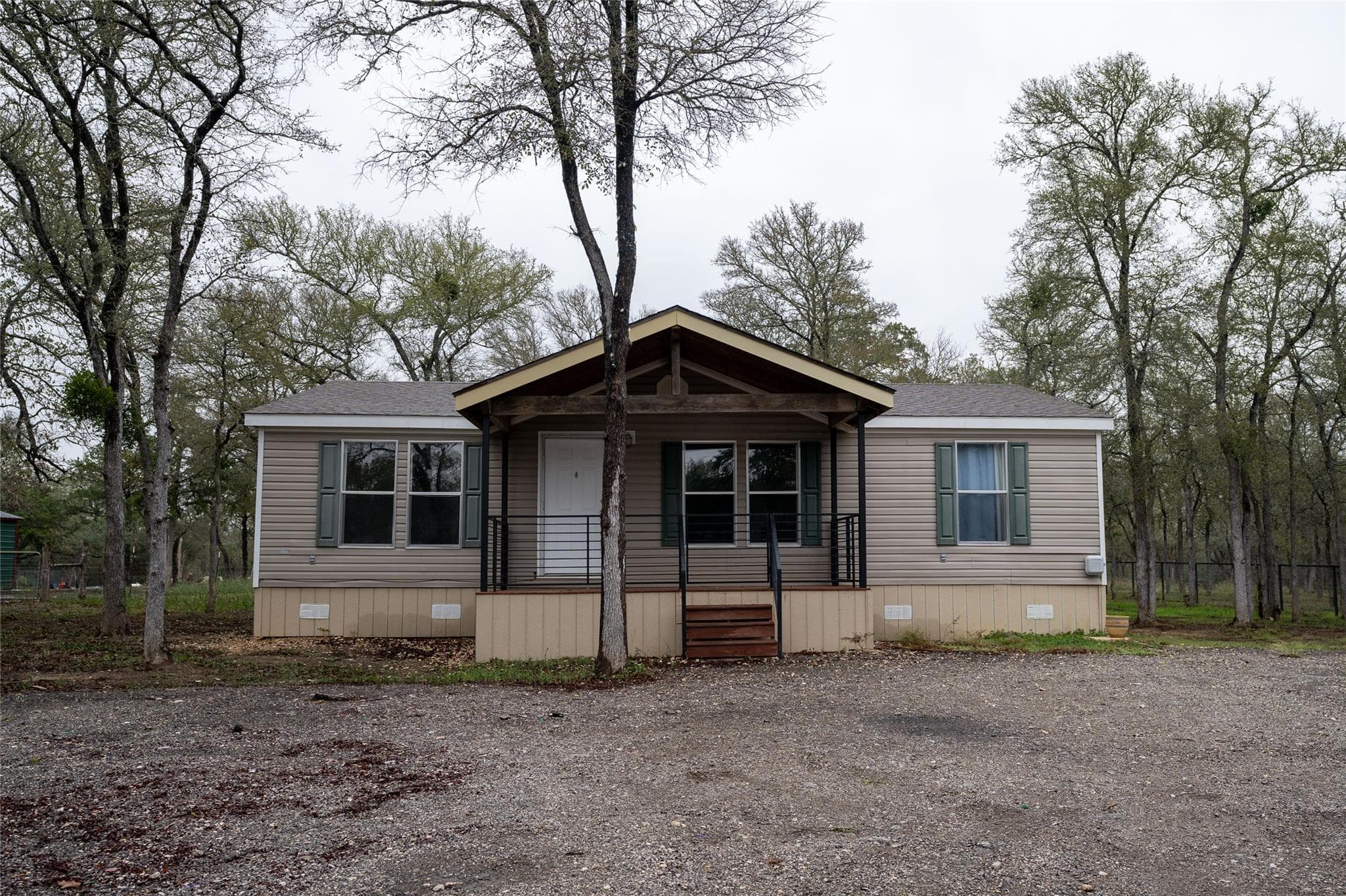 362 Saint Johns RD