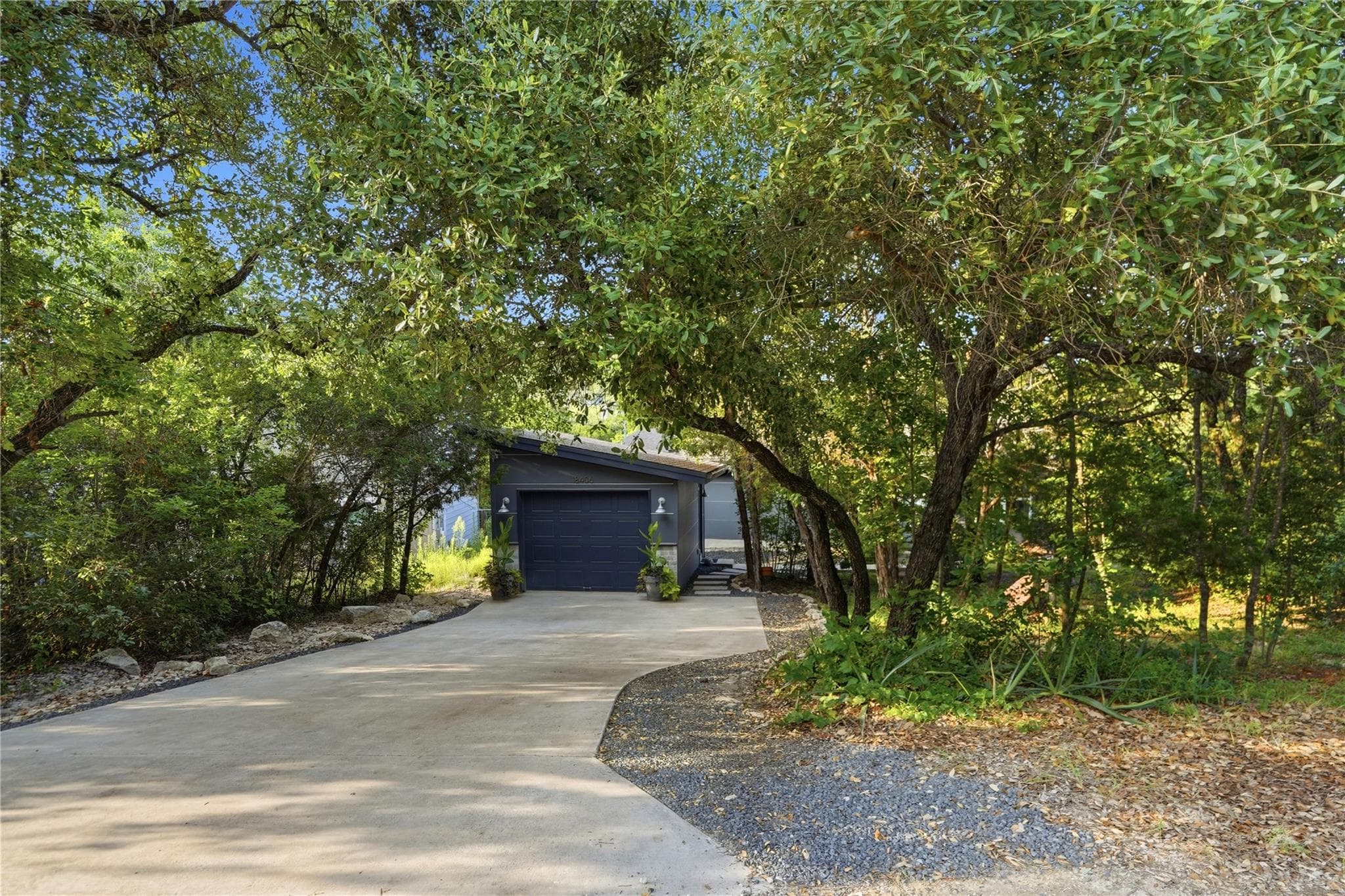 18406 Roundrock RD